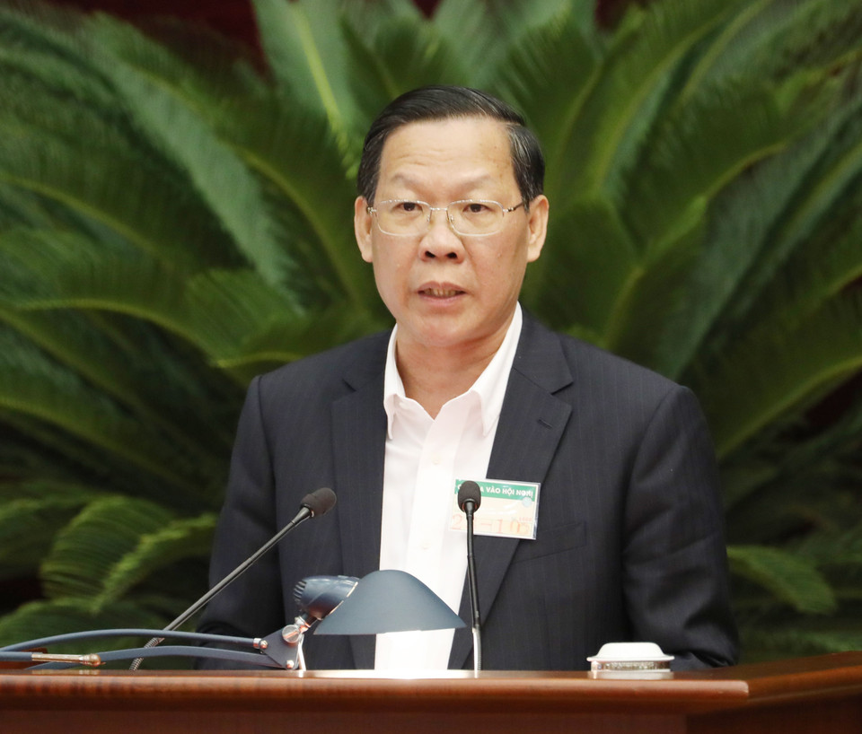 Ông Phan Văn Mãi, Ủy viên Trung ương Đảng, Phó Bí thư Thường trực Thành ủy, Chủ tịch UBND Thành phố Hồ Chí Minh trình bày tham luận tại hội nghị. (Ảnh: Phương Hoa/TTXVN)