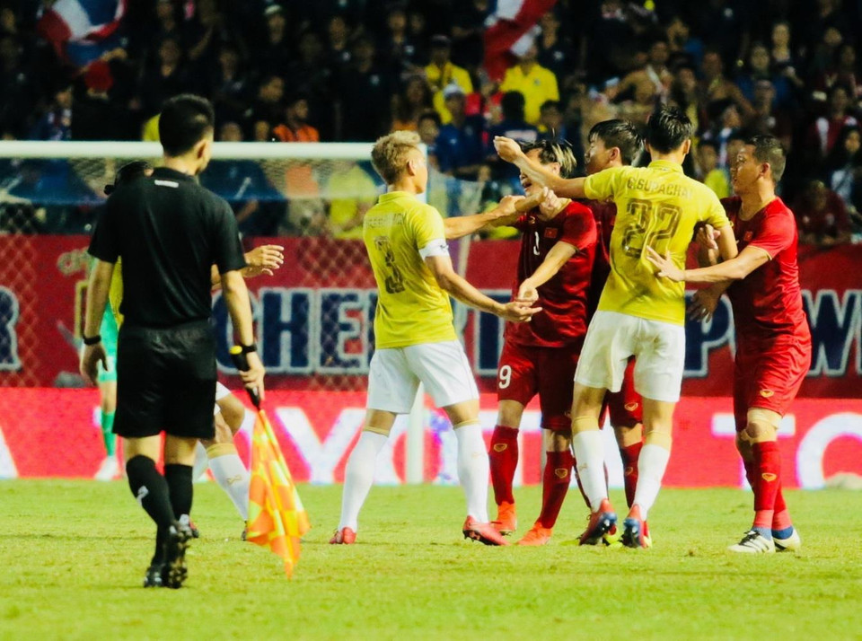 Điều này khiến các cầu thủ Việt Nam vô cùng tức giận. (Ảnh: Nguyễn Minh Tiến/TTXVN)