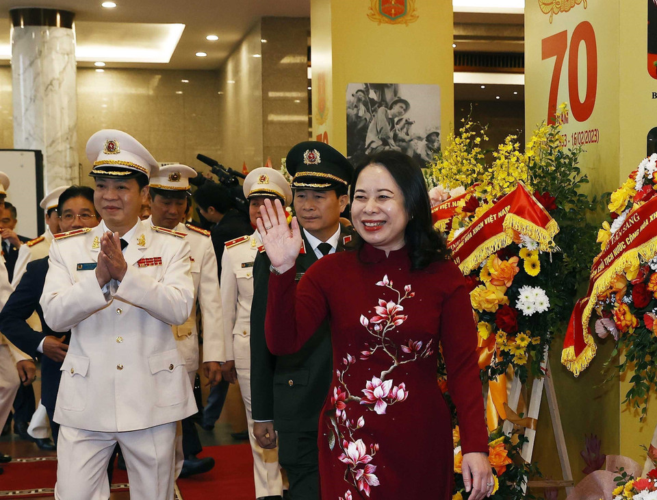 Quyền Chủ tịch nước Võ Thị Ánh Xuân đến dự buổi lễ. (Ảnh: Thống Nhất/TTXVN)