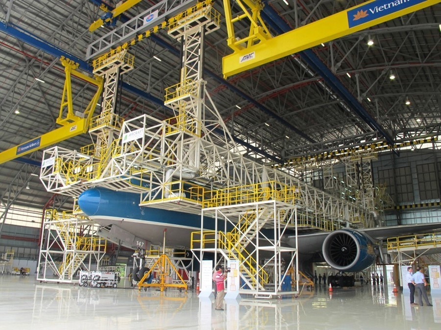 Hangar sửa chữa máy bay thân rộng tại sân bay Tân Sơn Nhất, Thành phố Hồ Chí Minh. (Ảnh: TTXVN phát)