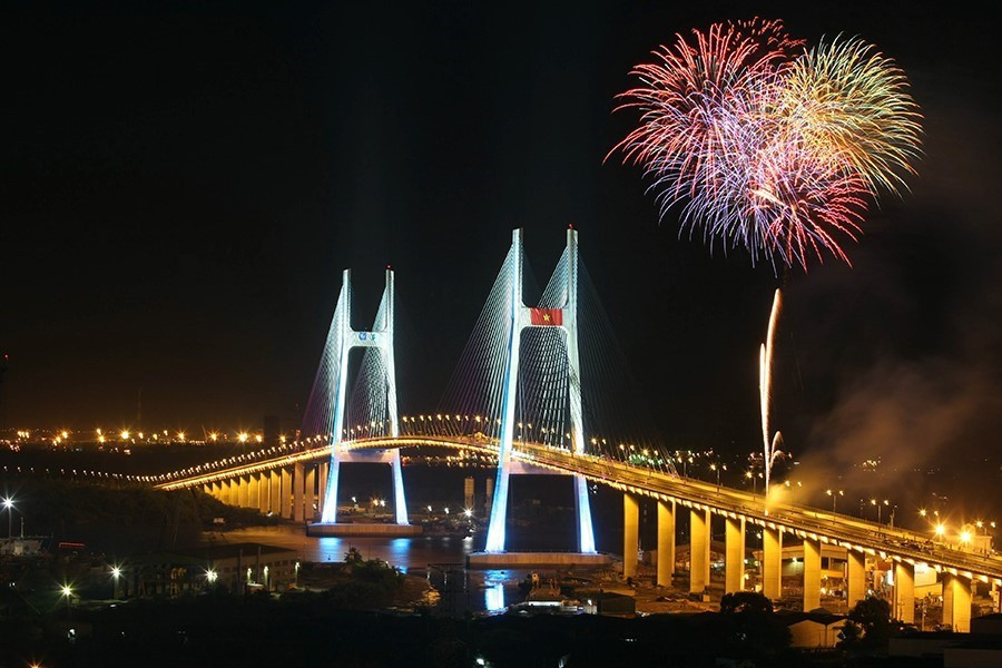 Cầu Phú Mỹ (Thành phố Hồ Chí Minh) trong ngày khánh thành. (Ảnh: Quang Nhựt/TTXVN)