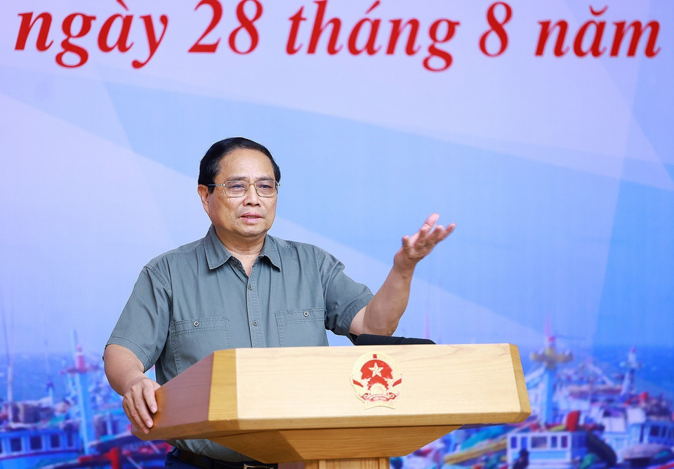 Thủ tướng Phạm Minh Chính chủ trì Hội nghị về chống khai thác hải sản bất hợp pháp. (Ảnh: Dương Giang/TTXVN)