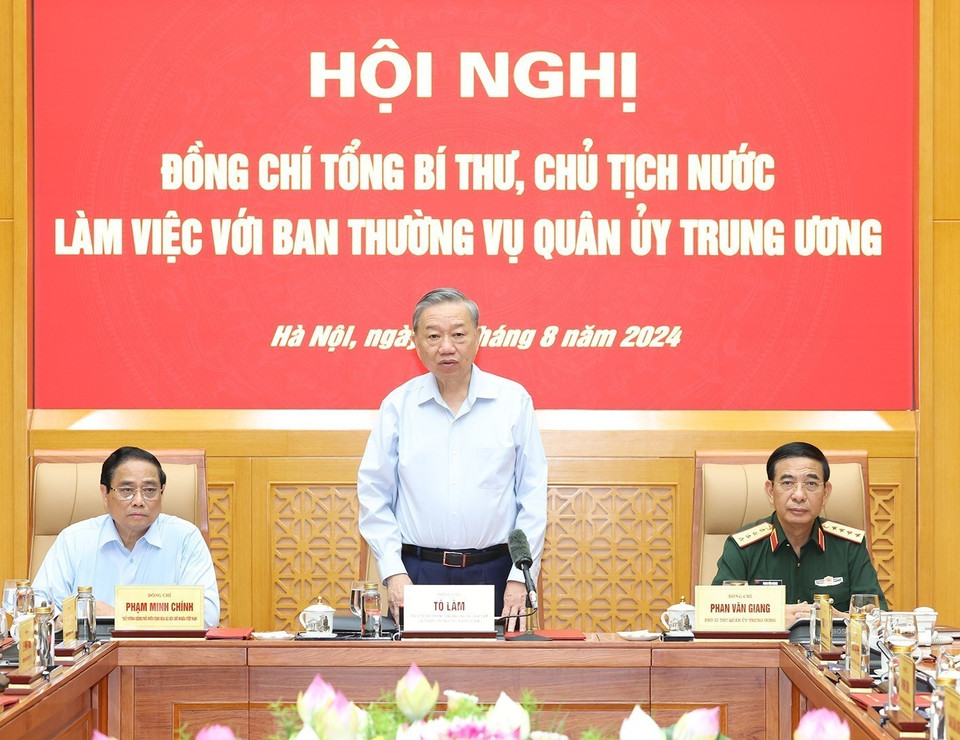 Tổng Bí thư, Chủ tịch nước Tô Lâm, Bí thư Quân ủy Trung ương phát biểu chỉ đạo. (Ảnh: Trí Dũng/TTXVN)