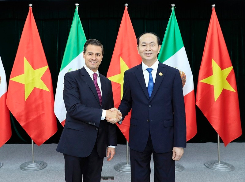 Chủ tịch nước Trần Đại Quang gặp song phương Tổng thống Mexico Enrique Peña Nieto. (Ảnh: TTXVN)