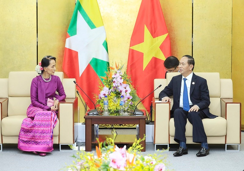 Chủ tịch nước Trần Đại Quang tiếp song phương Cố vấn Nhà nước Myanmar, bà Aung San Suu Kyi. (Ảnh: TTXVN)