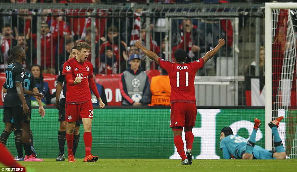 19 phút sau, Mueller đã lên tiếng... (Nguồn: Reuters)