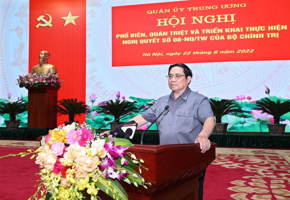 Thủ tướng Phạm Minh Chính phát biểu chỉ đạo Hội nghị quán triệt và triển khai thực hiện Nghị quyết 08-NQ/TW. (Ảnh: Dương Giang/TTXVN)