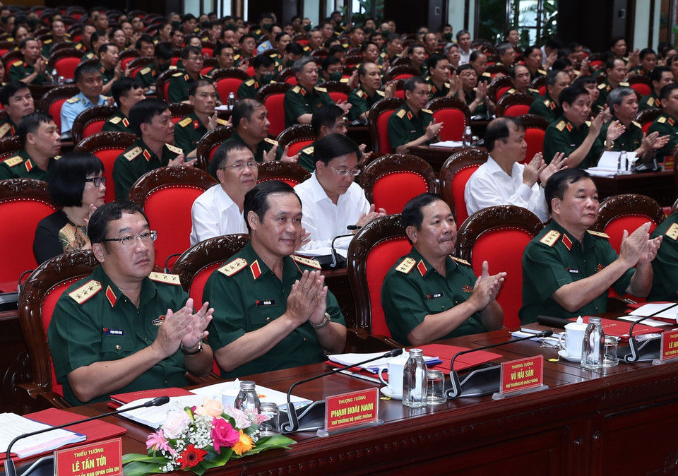 Các đồng chí lãnh đạo Bộ Quốc phòng dự hội nghị. (Ảnh: Trọng Đức/TTXVN)