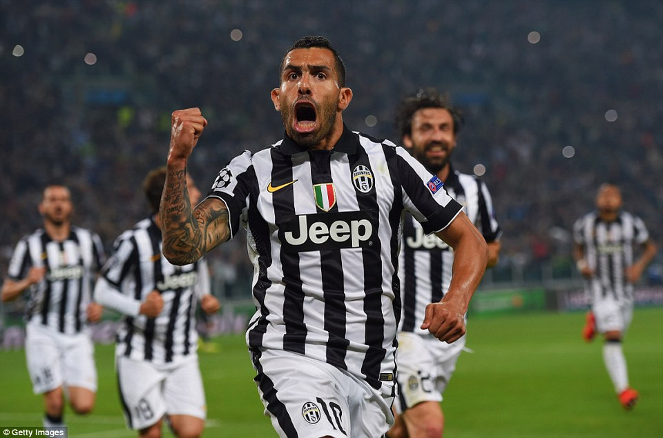 Carlos Tevez mang chiến thắng về cho Juventus.