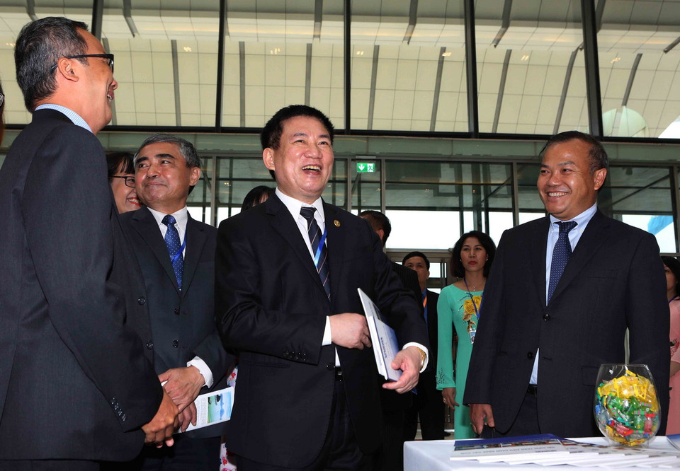 Các gian hàng trưng bày tại Đại hội. (Ảnh: Dương Giang/TTXVN)