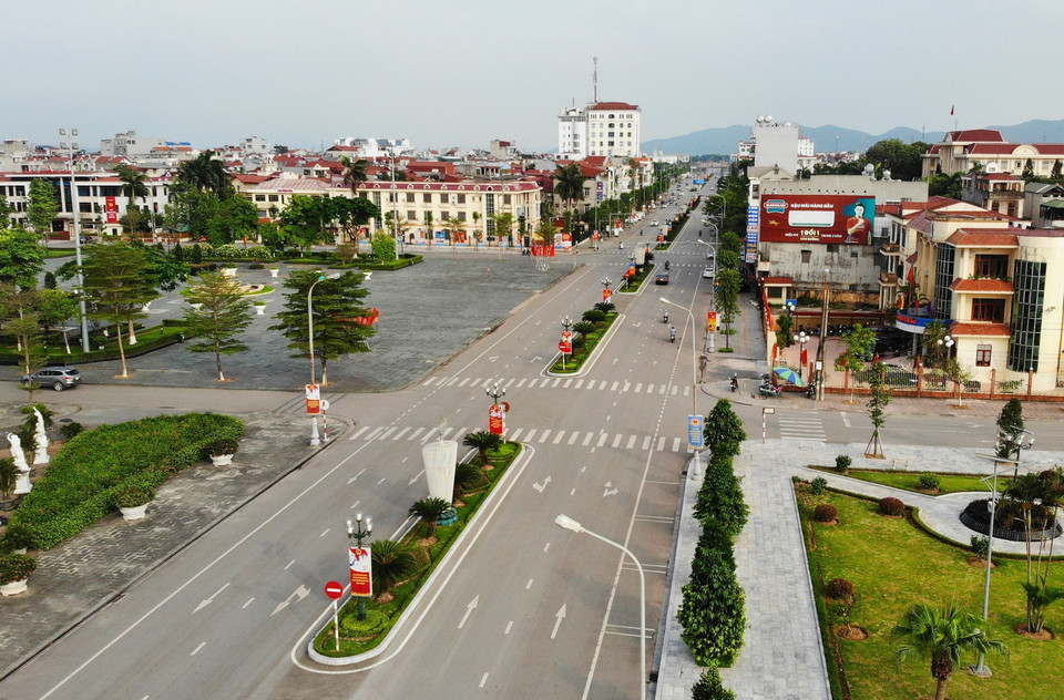 Đường phố thành phố vắng vẻ. (Ảnh: Danh Lam/TTXVN)