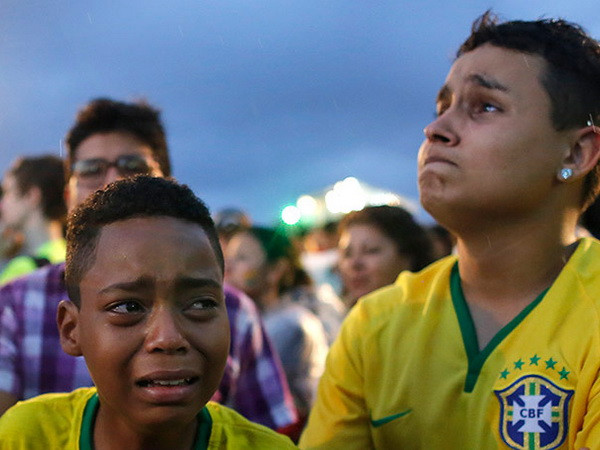 Nước mắt vẫn cứ lăn dài