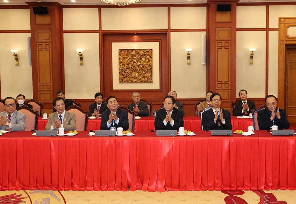 Đại biểu người cao tuổi Việt Nam dự gặp mặt. (Ảnh: Trí Dũng/TTXVN)