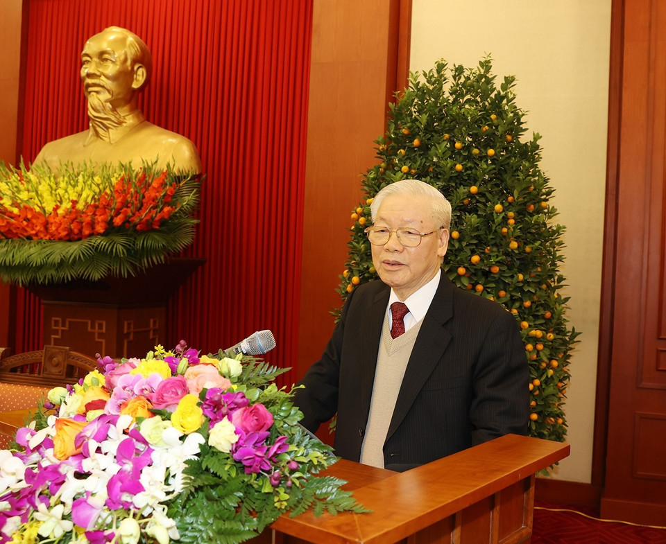 Tổng Bí thư Nguyễn Phú Trọng nói chuyện với đại biểu. (Ảnh: Trí Dũng/TTXVN)