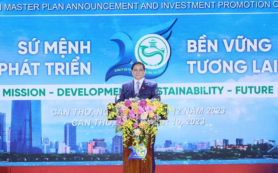 Thủ tướng Phạm Minh Chính phát biểu tại Hội nghị công bố Quy hoạch và Xúc tiến Đầu tư thành phố Cần Thơ. (Ảnh: Dương Giang/TTXVN)