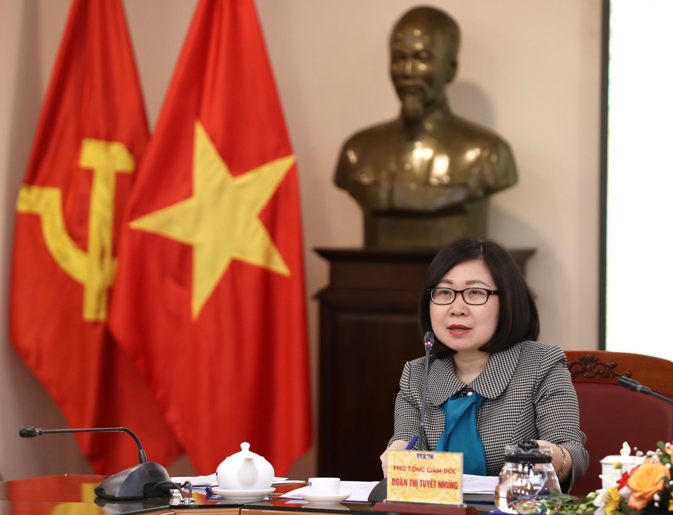 Phó Tổng Giám đốc TTXVN Đoàn Thị Tuyết Nhung phát biểu tại Hội nghị. (Ảnh: Hoàng Hiếu/TTXVN)