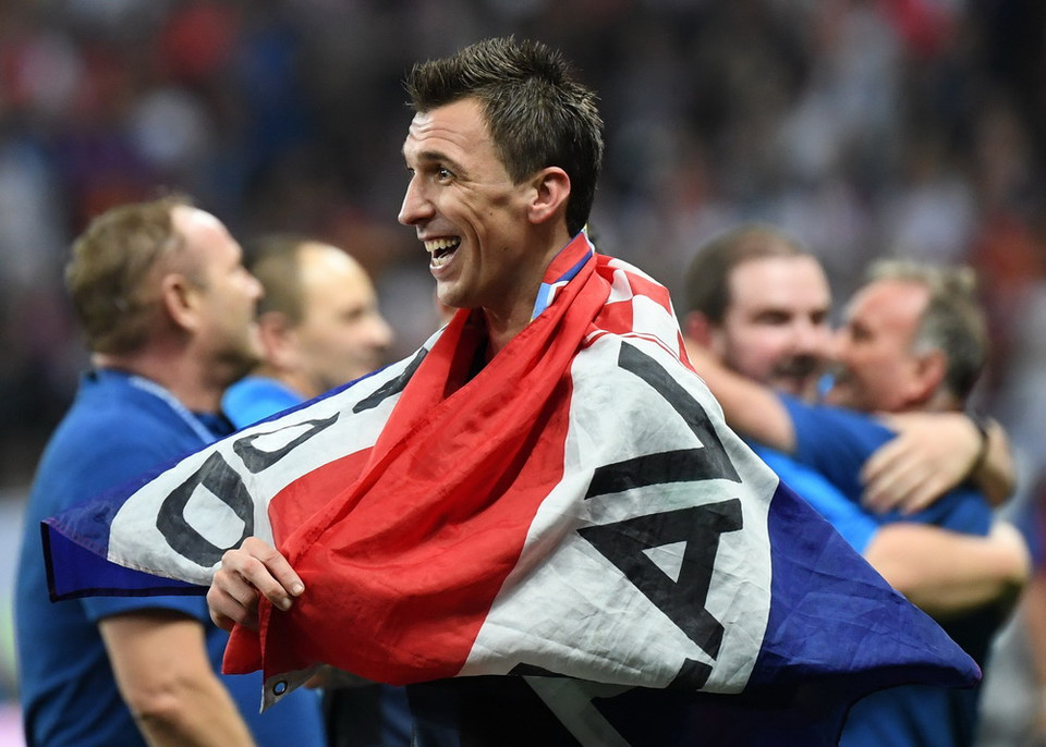 Tuyển thủ Croatia Mario Mandzukic mừng chiến thắng sau trận bán kết World Cup 2018 giữa Croatia và Anh ở Moskva, Nga ngày 11/7. (Ảnh: AFP/TTXVN)