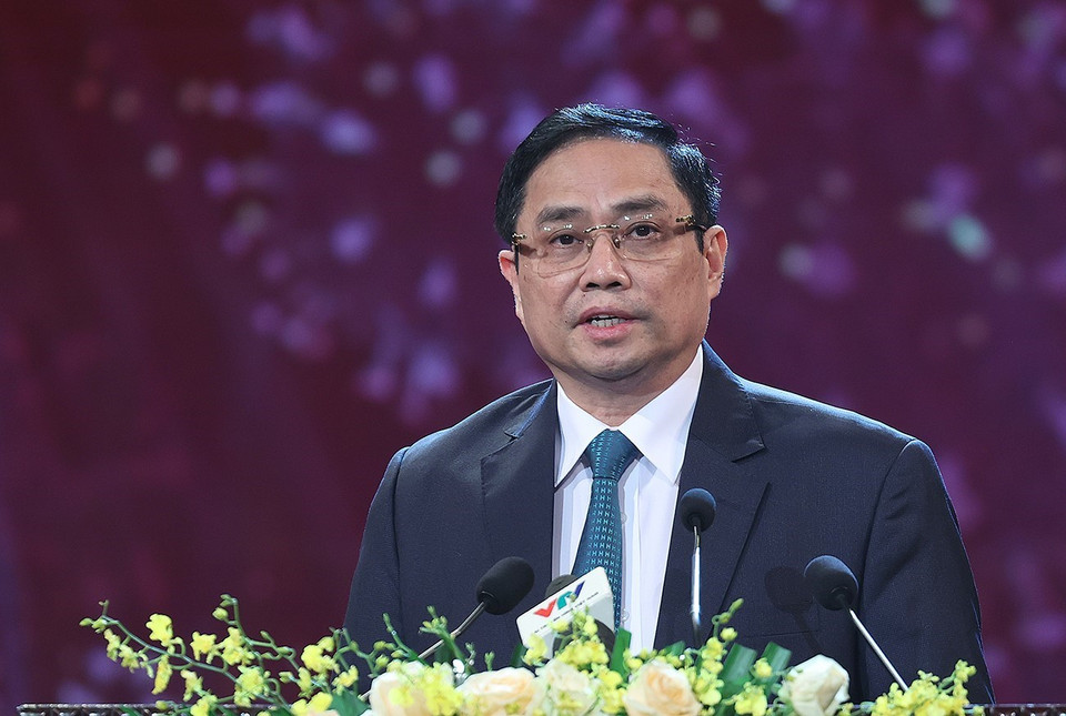 Thủ tướng Phạm Minh Chính kêu gọi đồng bào chiến sĩ cả nước, kiều bào ta ở nước ngoài chung sức đồng lòng với Chính phủ góp sức, góp tiền cho Quỹ vaccine. (Ảnh: Dương Giang/TTXVN)