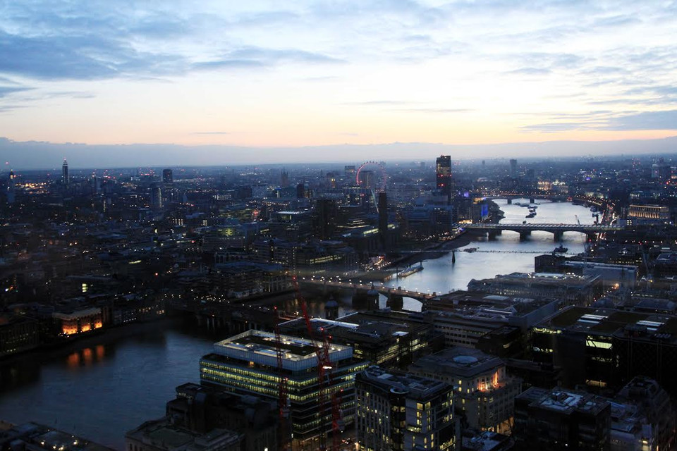Sông Thames hiện lên quyến rũ lúc chạng vạng. (Ảnh: Như Mai/Vietnam+)