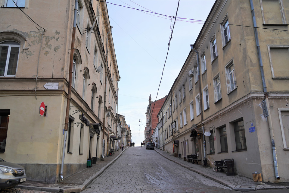Phố Pháo đài, con phố cổ dài nhất của Vyborg. (Ảnh: TTXVN)