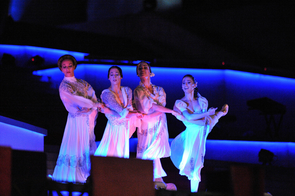 Những màn trình diễn đa sắc màu của Đại Nhạc hội La Habana 500 năm. (Ảnh: Lê Hà/TTXVN)