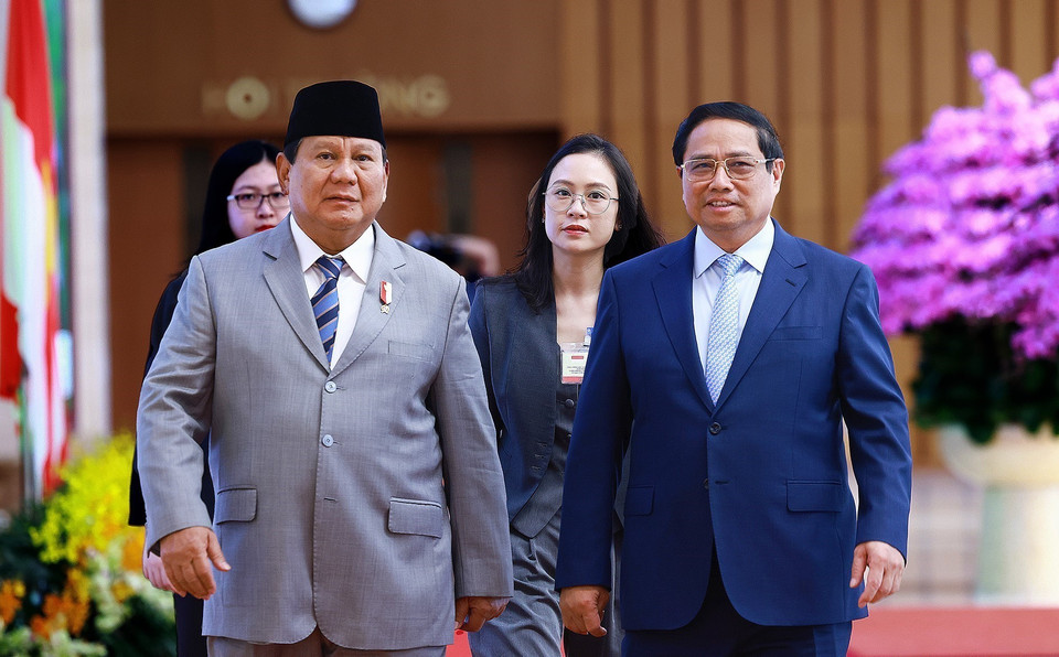 Thủ tướng Phạm Minh Chính hội kiến Tổng thống đắc cử Cộng hoà Indonesia Prabowo Subianto. (Ảnh: Dương Giang /TTXVN)