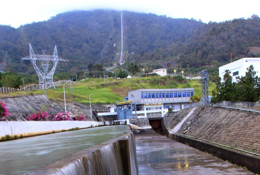 Cụm thủy điện Đa Nhim-Sông Pha được xây dựng trên sông Đa Nhim thuộc thị trấn D'Ran huyện Đơn Dương (tỉnh Lâm Đồng) và xã Lâm Sơn, huyện Ninh Sơn (tỉnh Ninh Thuận) phục vụ cấp điện cho các tỉnh Lâm Đồng, Bình Thuận, Ninh Thuận và Khánh Hòa thông qua các đường dây 110 kV và hòa vào hệ thống lưới điện quốc gia thông qua đường dây 230 kV. (Ảnh: Ngọc Hà/TTXVN)