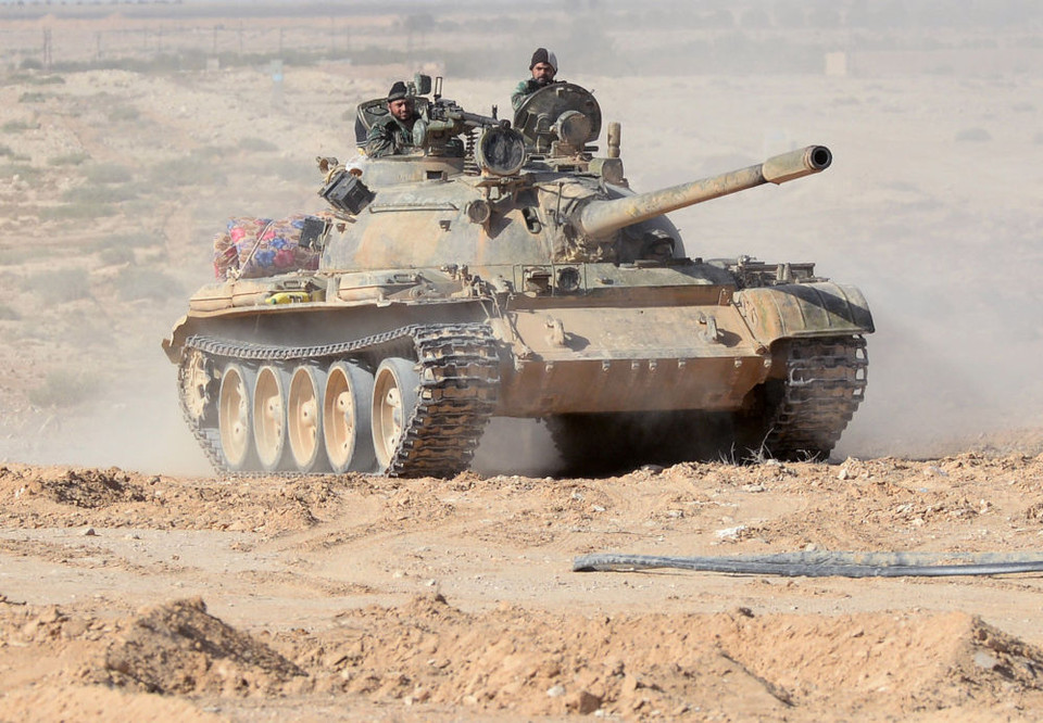 Xe tăng T-55 của Sư đoàn số 18 thuộc Quân đoàn 3 của quân đội Syria. (Nguồn: Sputnik)