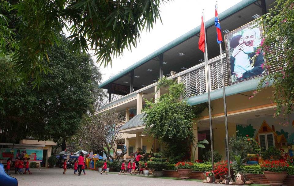 Đây là trường mầm non đạt chuẩn Quốc gia cấp độ II, nhận được sự tin tưởng của nhiều phụ huynh Thủ đô. (Ảnh: Thanh Tùng/TTXVN)