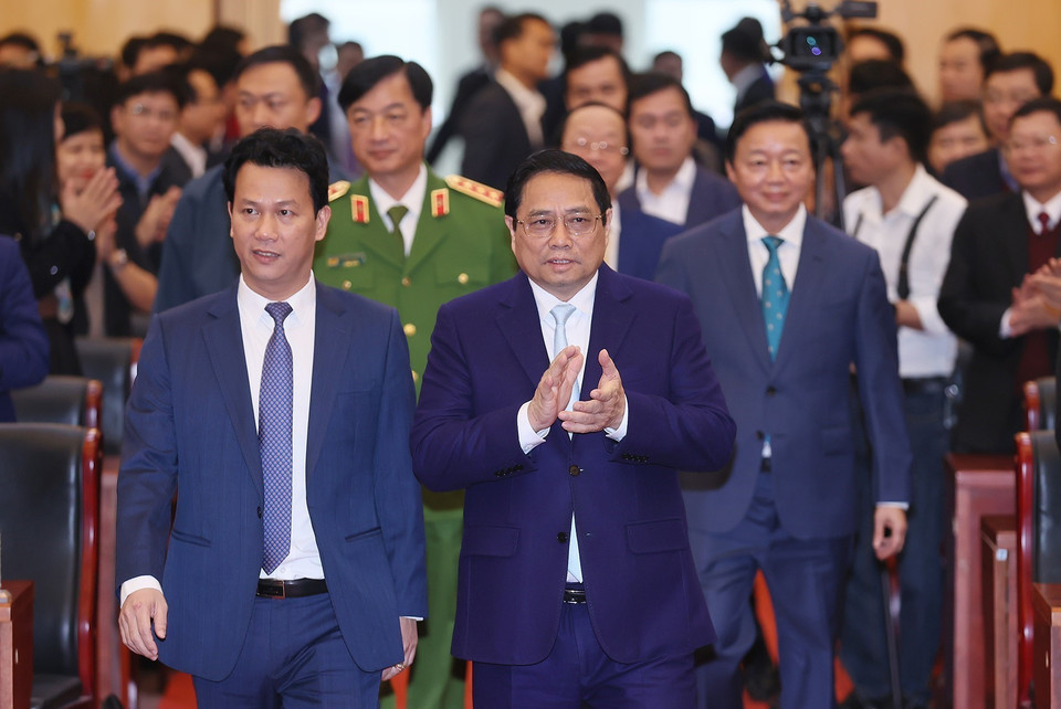 Thủ tướng Phạm Minh Chính đến dự hội nghị triển khai nhiệm vụ năm 2024 ngành Tài nguyên và Môi trường. (Ảnh: Dương Giang/TTXVN)