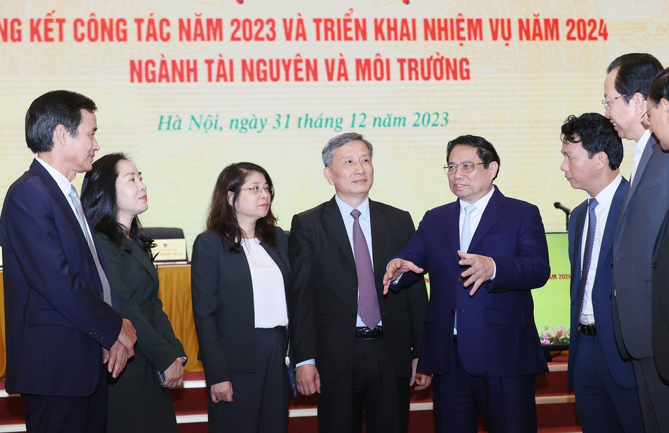 Thủ tướng Phạm Minh Chính với các đại biểu dự hội nghị. (Ảnh: Dương Giang/TTXVN)