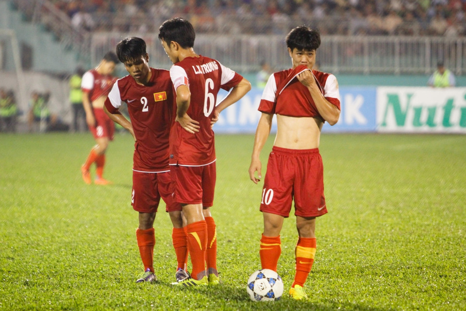 Nỗi buồn của U19 Việt Nam. (Ảnh: Minh Chiến/Vietnam+)