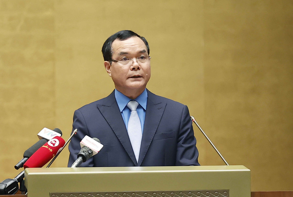 Ông Nguyễn Đình Khang, Ủy viên Trung ương Đảng, Chủ tịch Tổng Liên đoàn Lao động Việt Nam phát biểu. (Ảnh: Doãn Tấn/TTXVN)