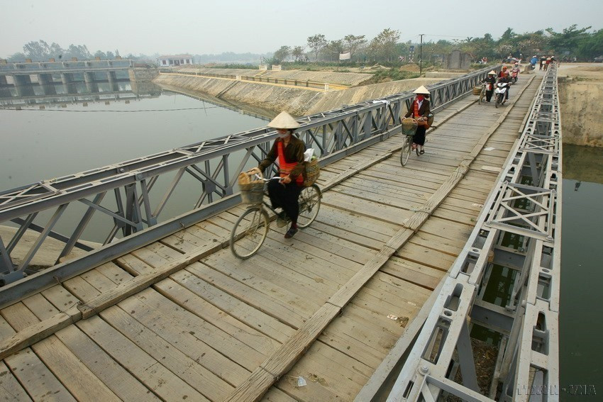 Cầu Mường Thanh ngày hôm nay được lưu giữ thành một di tích lịch sử. (Ảnh: Xuân Tư/TTXVN)