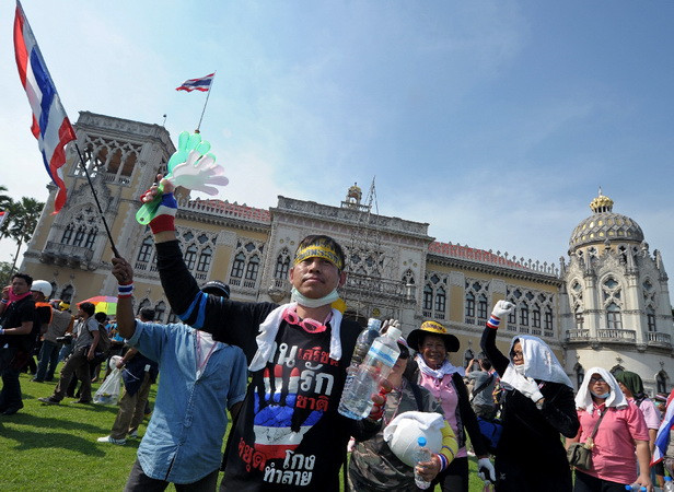 Niềm vui của người biểu tình. (Nguồn: AFP)