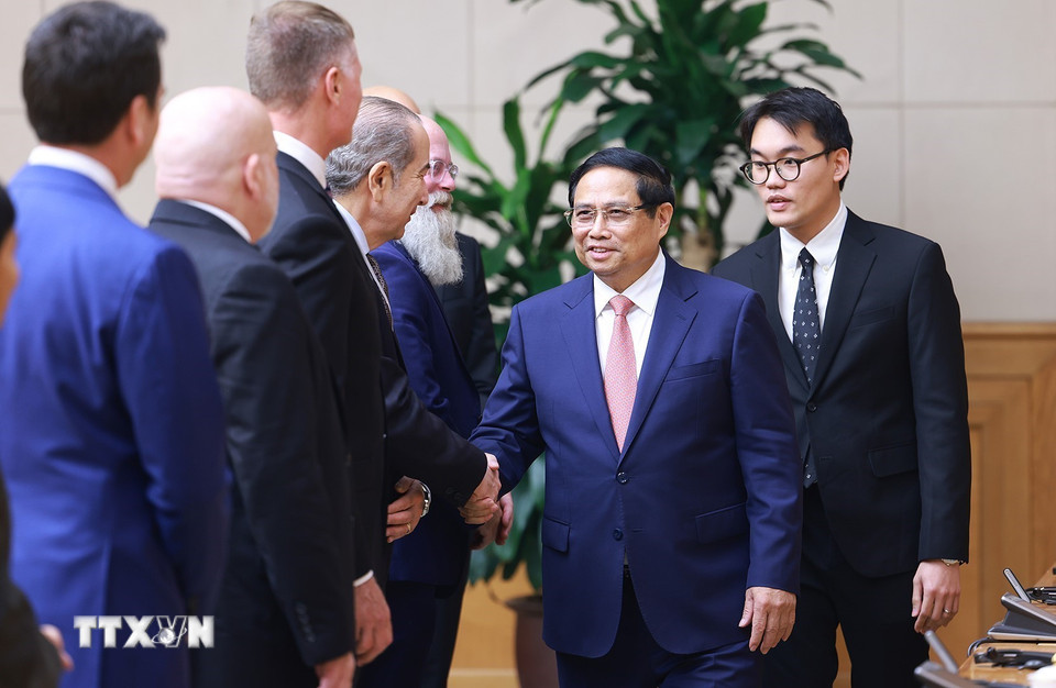 Thủ tướng Phạm Minh Chính với các thành viên Đoàn doanh nghiệp của Hội đồng Kinh doanh Hoa Kỳ-ASEAN (USABC). (Ảnh: Dương Giang/TTXVN)