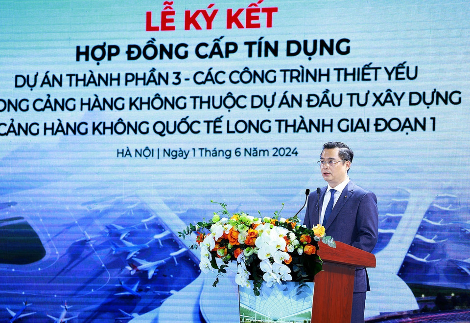 Tổng giám đốc Ngân hàng TMCP Ngoại thương Việt Nam (Vietcombank) Nguyễn Thanh Tùng phát biểu. (Ảnh: Dương Giang/TTXVN)