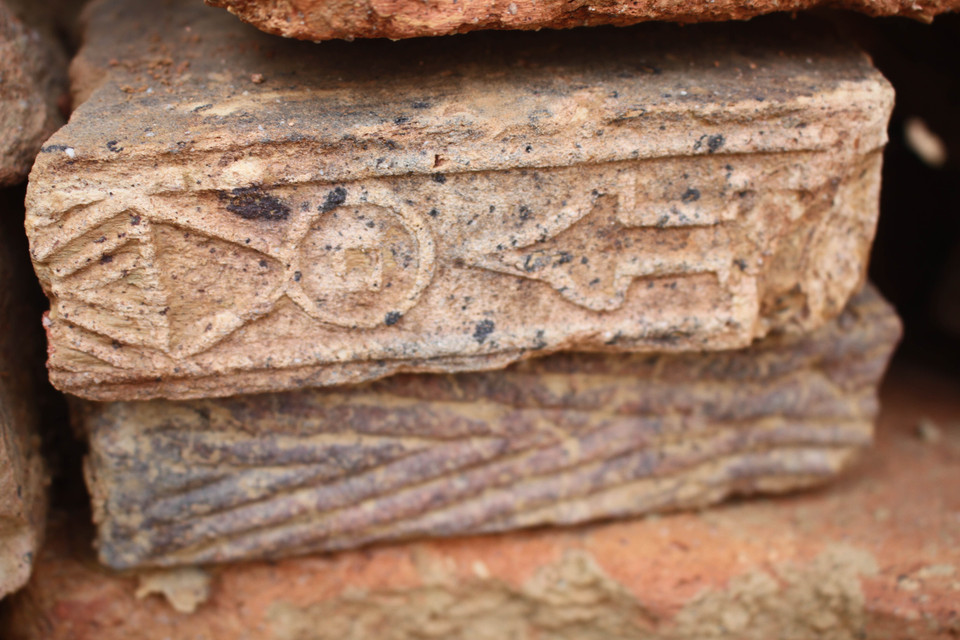 Hoa văn trên gạch của mộ gạch cổ xã Gia Thủy, Huyện Nho Quan, tỉnh Ninh Bình. (Ảnh: Hải Yến/TTXVN)