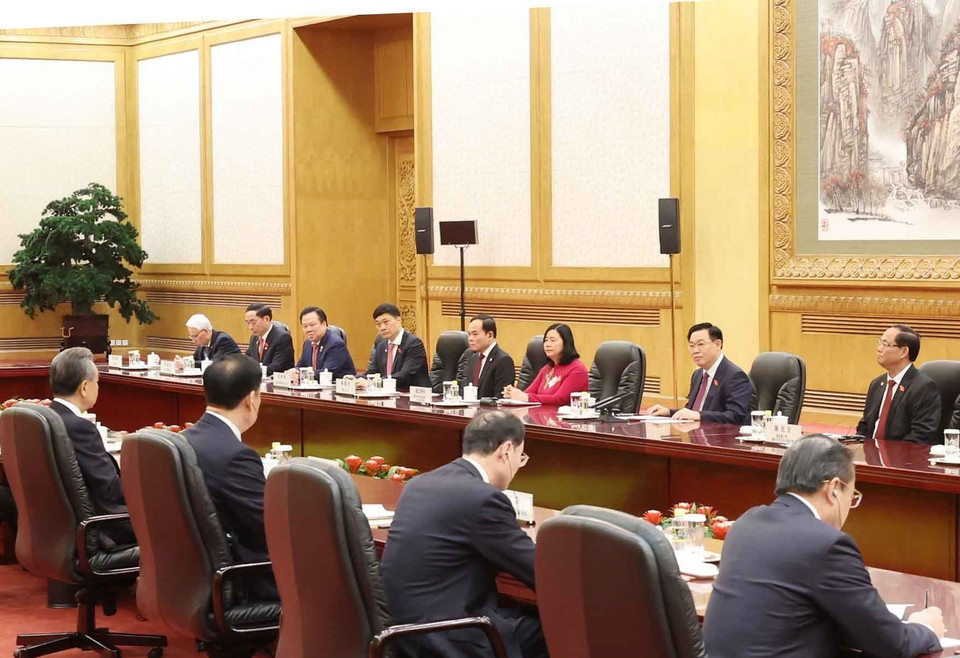 Chủ tịch Quốc hội Vương Đình Huệ hội kiến Tổng Bí thư, Chủ tịch nước Trung Quốc Tập Cận Bình. (Ảnh: Nhan Sáng/TTXVN)