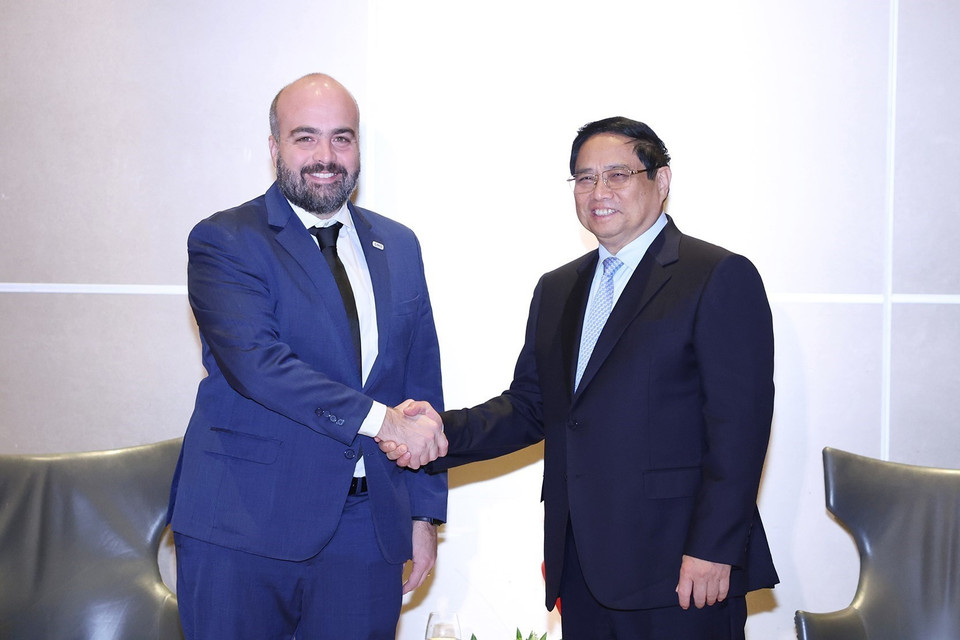 Thủ tướng Phạm Minh Chính tiếp ông Márcio Rodrigues, Giám đốc Tài chính Tập đoàn JBS. (Ảnh: Dương Giang/TTXVN)