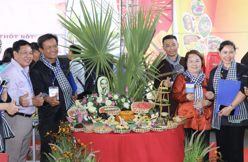 10 món bánh dân gian chế biến từ thốt nốt của đội Bà Rịa-Vũng Tàu giành giải Nhất hội thi. (Ảnh: Thanh Sang/TTXVN)