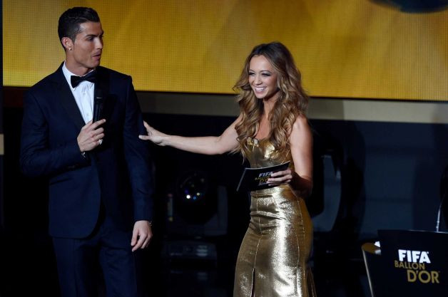 Kate Abdo và Cristiano Ronaldo. (Nguồn: Getty Images)
