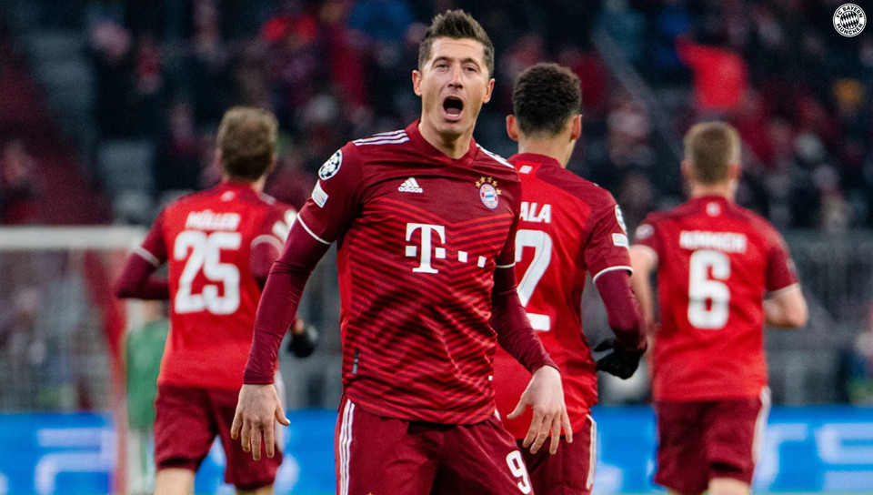...trước khi Robert Lewandowski liên tiếp lập công. (Nguồn: FcBayern)