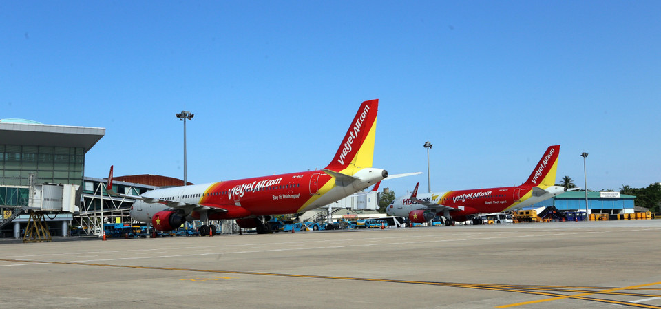 Các máy bay tạm dừng hoạt động tại Cảng Hàng không quốc tế Đà Nẵng. (Ảnh: Trần Lê Lâm/TTXVN)