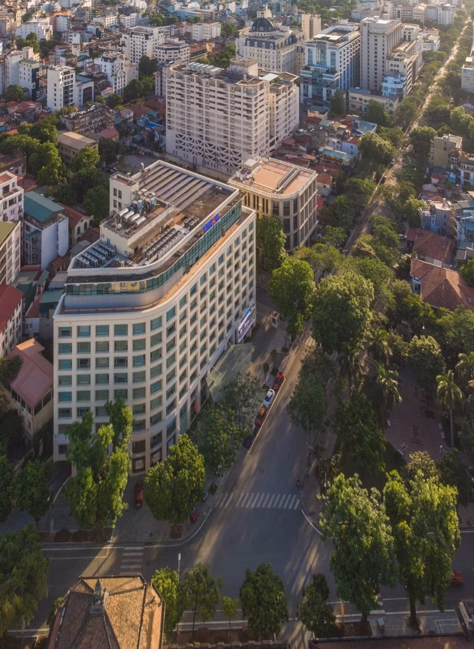 Tòa nhà Thông tấn nằm đầu trục phố Lý Thường Kiệt. (Ảnh: Phạm Tuấn Anh/TTXVN)