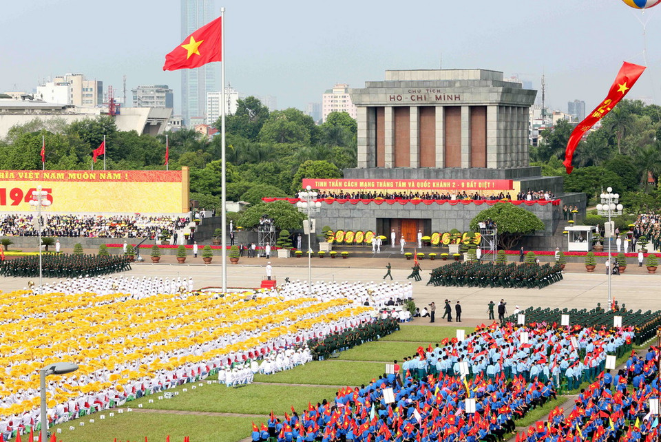 Toàn cảnh Lễ míttinh, diễu binh, diễu hành cấp Quốc gia tại Quảng trường Ba Đình. (Ảnh: TTXVN)