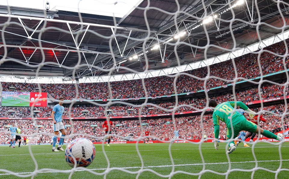 Việc Man City bị dẫn trước 2 bàn là điều ít người nghĩ đến trước khi trận đấu diễn ra. (Nguồn: Guardian)