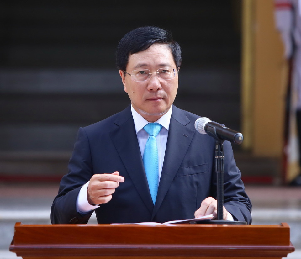  Phó Thủ tướng, Bộ trưởng Bộ Ngoại giao Phạm Bình Minh phát biểu tại lễ Thượng cờ ASEAN. (Ảnh: Lâm Khánh/TTXVN)