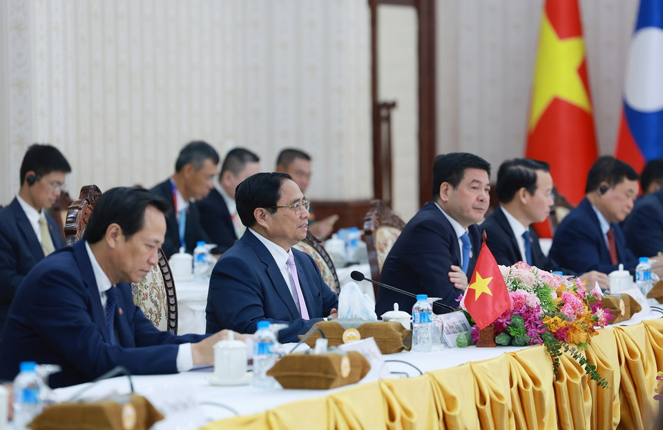 Thủ tướng Phạm Minh Chính phát biểu tại cuộc hội kiến Thủ tướng Lào, Chủ tịch ASEAN 2024 Sonexay Siphandone. (Ảnh: Dương Giang/TTXVN)