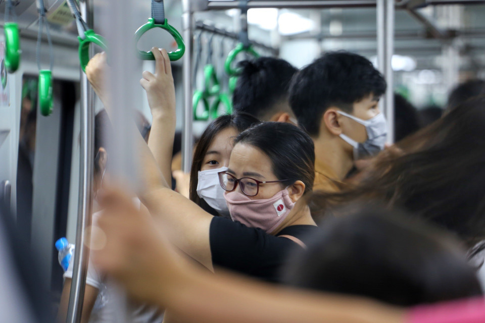 Các toa đa số đều trong tình trạng kín khách. (Ảnh: Tuấn Đức/TTXVN)